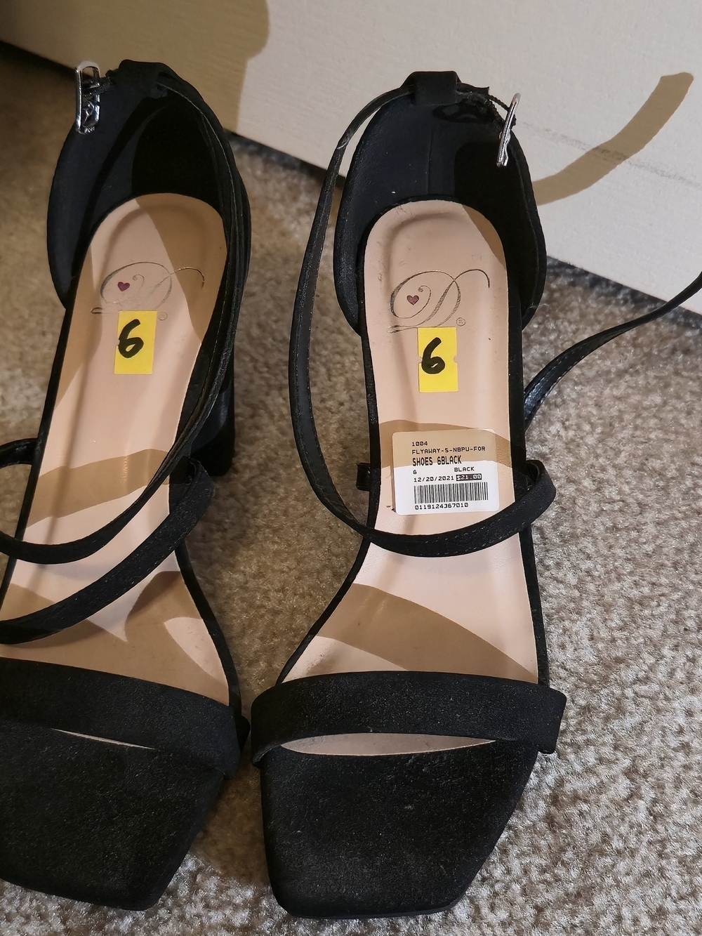 New Women's High Heel Size 6 Black